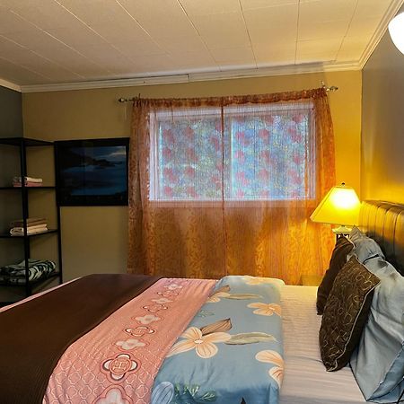 Beautiful Room Close Airport! YYC Kültér fotó
